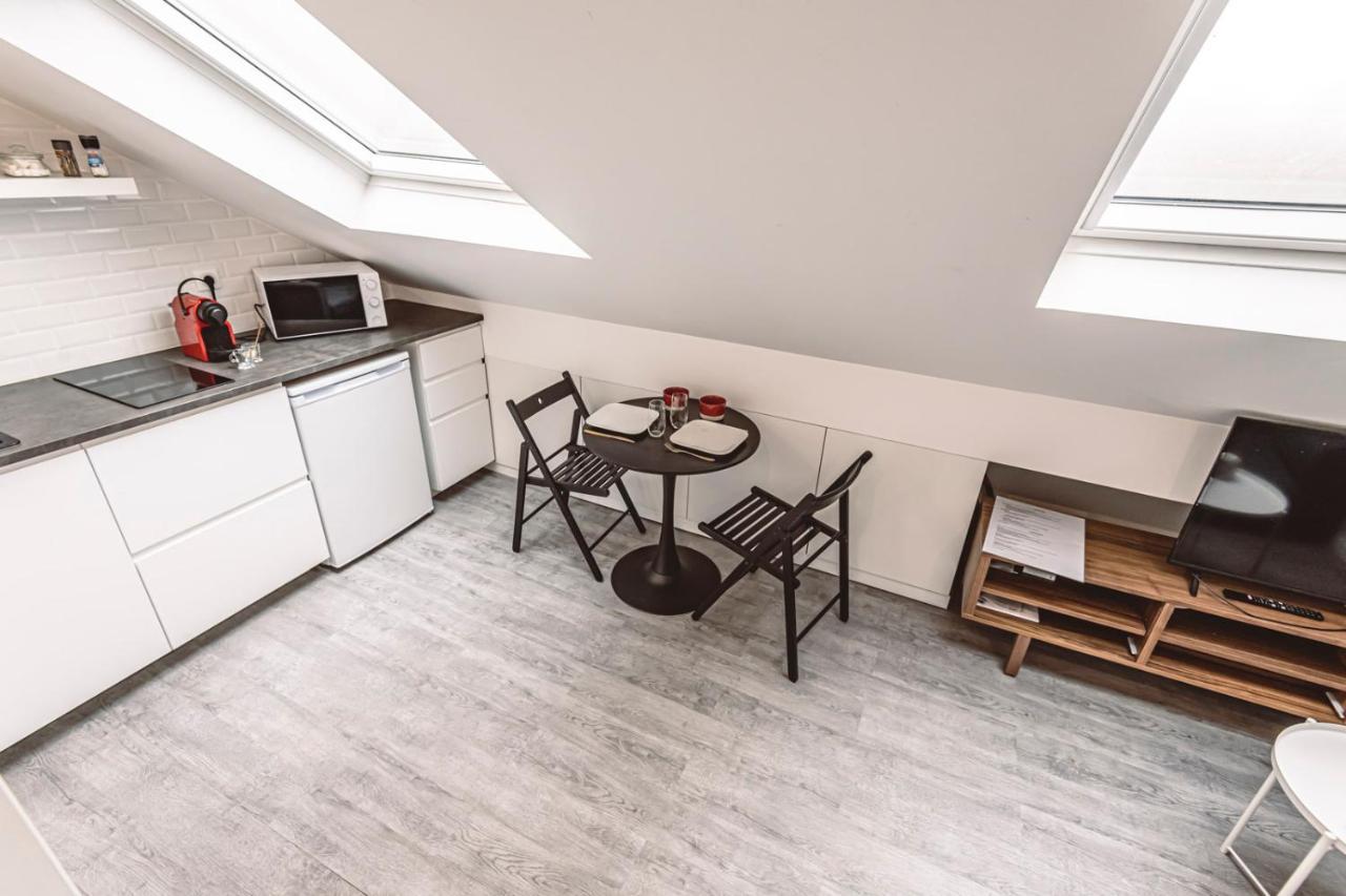 Le Coquet Logement Climatise Face A La Cathedrale - 3G Reims Zewnętrze zdjęcie