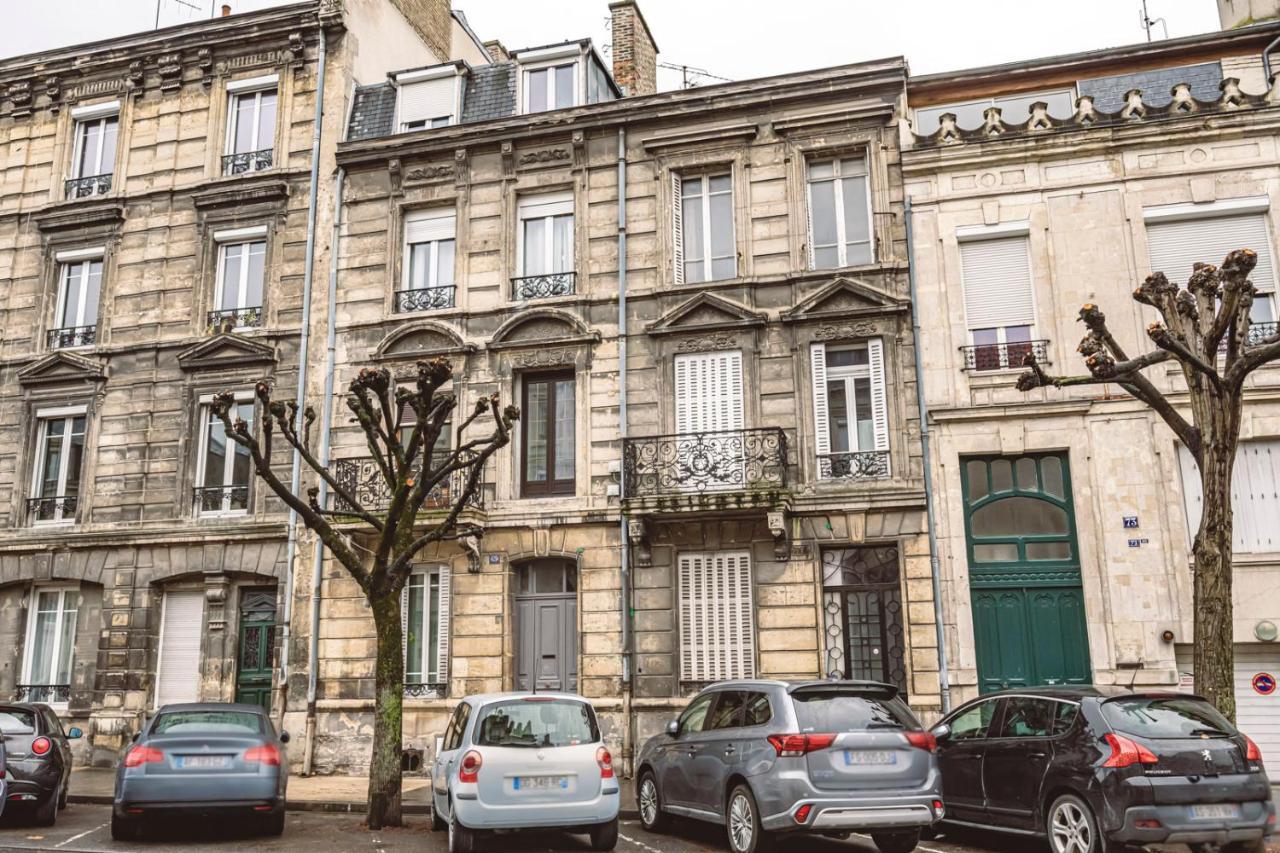 Le Coquet Logement Climatise Face A La Cathedrale - 3G Reims Zewnętrze zdjęcie